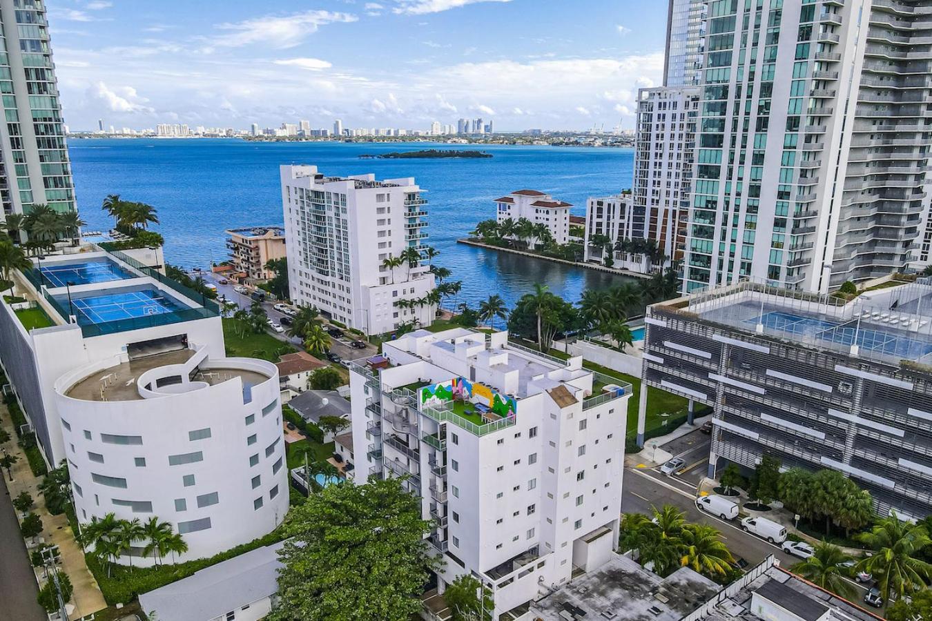 Subtle 2 Bed In Edgewater Downtown With Free Parking Apartment Miami Exterior photo