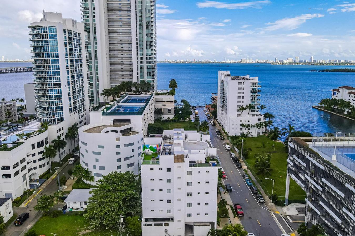 Subtle 2 Bed In Edgewater Downtown With Free Parking Apartment Miami Exterior photo