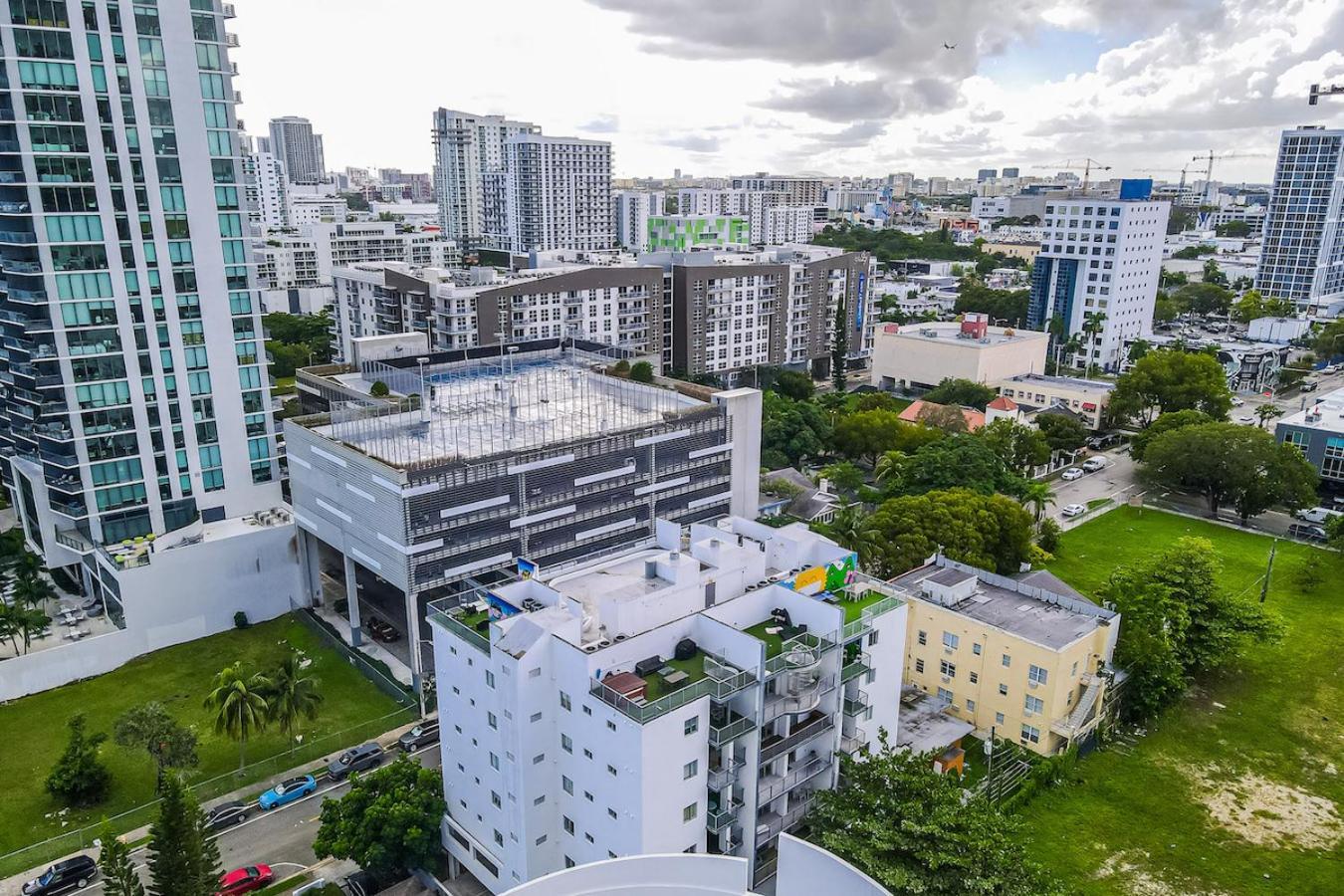 Subtle 2 Bed In Edgewater Downtown With Free Parking Apartment Miami Exterior photo