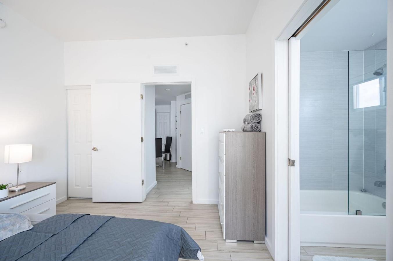 Subtle 2 Bed In Edgewater Downtown With Free Parking Apartment Miami Exterior photo