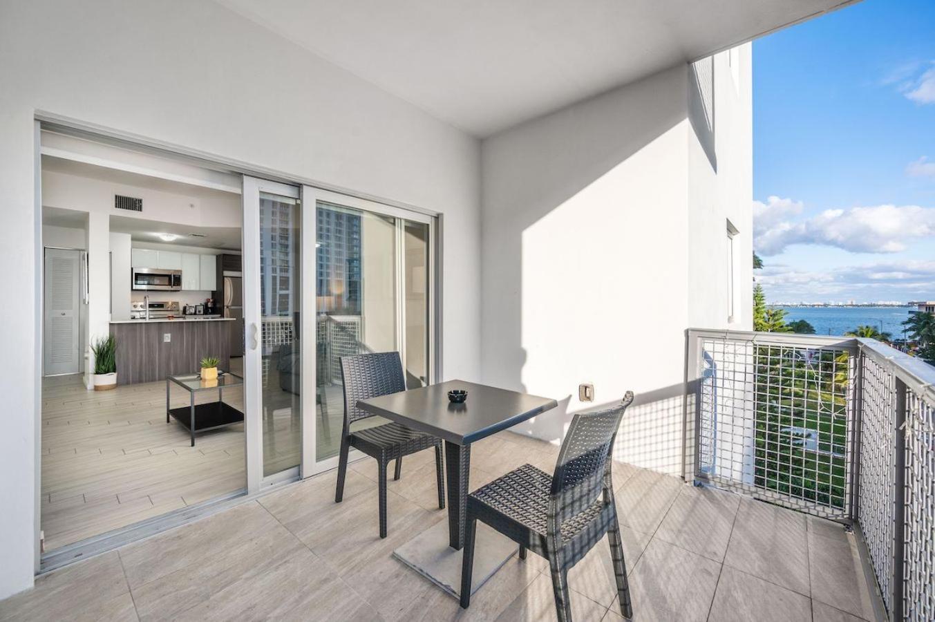 Subtle 2 Bed In Edgewater Downtown With Free Parking Apartment Miami Exterior photo